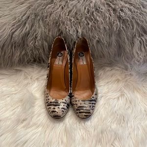 Lanvin Snakeskin Pumps - sz 38